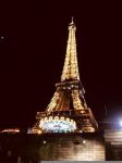 游览巴黎人络绎「5字常用语」