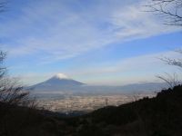 富士山下绘新图「打一字」
